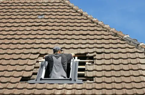 Pose de velux - Saint-Marcan